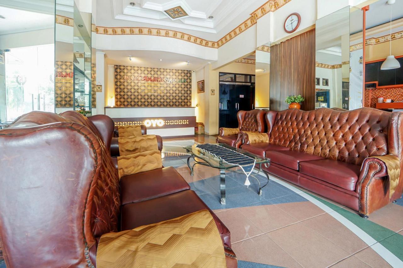 Oyo 231 Hotel Andita Syariah Сурабая Екстериор снимка